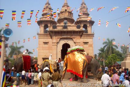 Mulgandha Kuti Vihar temple, Sarnath, Uttar Pradesh, India, India 2009,travel, photography,favorites