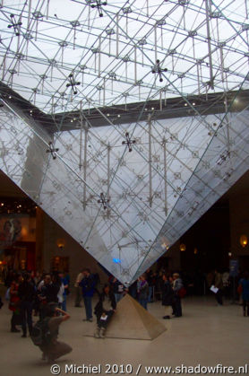 pyramid, entrance, Louvre, Paris, France, Paris 2010,travel, photography